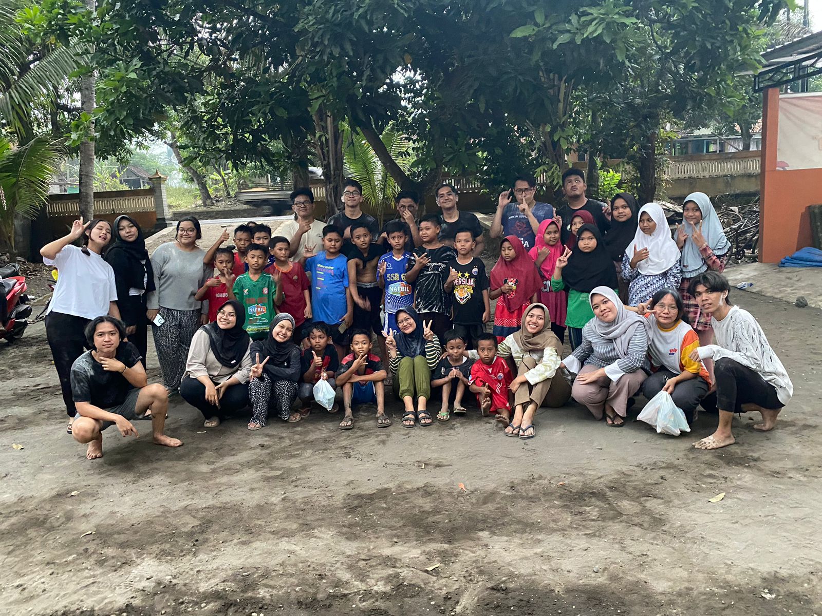 Excursion to Kulon Progo, SBM ITB 2025 students from farming to animal ...